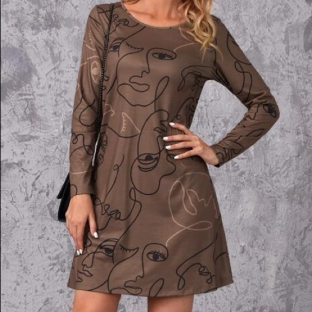 💖 Abstract Figure Graphic Tee Dress